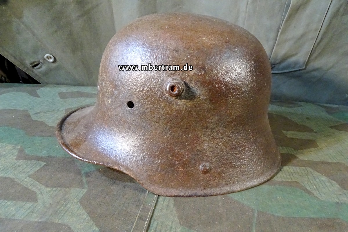 Stahlhelm 1. Weltkrieg M 16,  Helmglocke, gebräunt