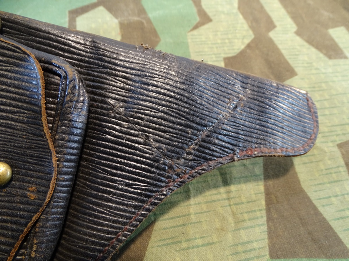 Tasche/ Holster M/85 für Reichsrevolver Bauart M 1885, späte Fertigung um 1916 in dünnerem Leder