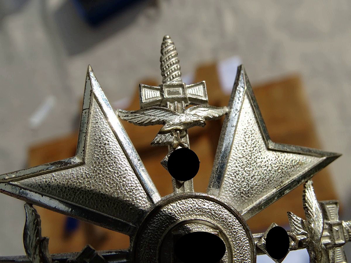 Spanienkreuz in silber mit Schwertern, Buntmetall, versilbert, Hst. 4 -Steinauer, Weitze Rechnung u.- Expertise Spanienkreuz in silber mit Schwertern, Buntmetall, versilbert, Hst. 4 -Steinauer, Weitze Rechnung u.- Expertise