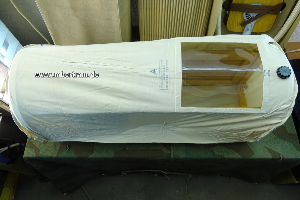 13511-25a7aece091304 Komplettes Luftschutz Gasbettchen in Originalkarton mit Zubehör