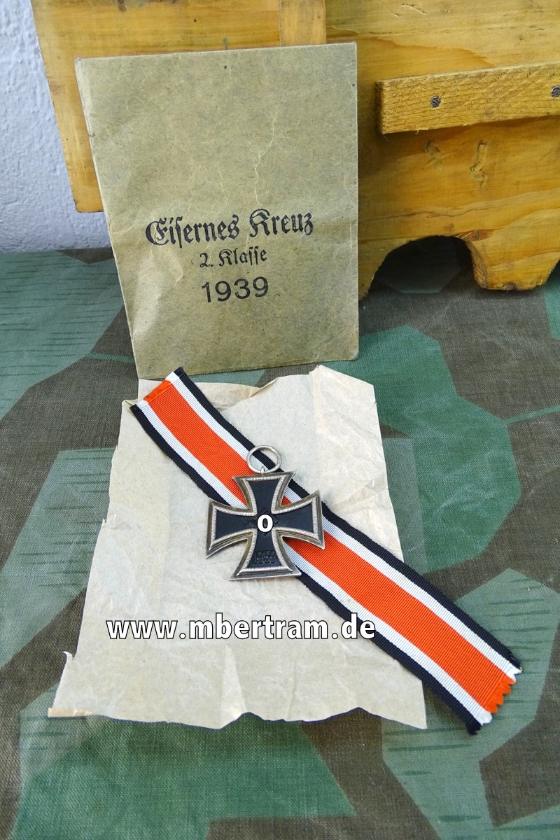 Eisernes Kreuz 1939 2. Klasse - Klein & Quenzer mit Verleihungs Tüte