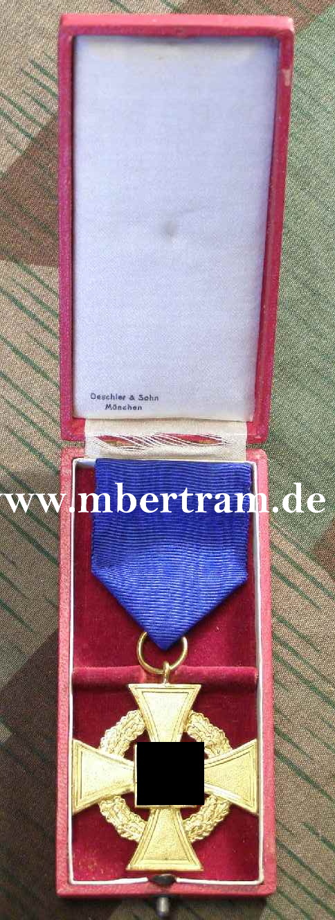 Treudienst-Ehrenzeichen 1. Stufe für 40 Jahre, Band, Etui