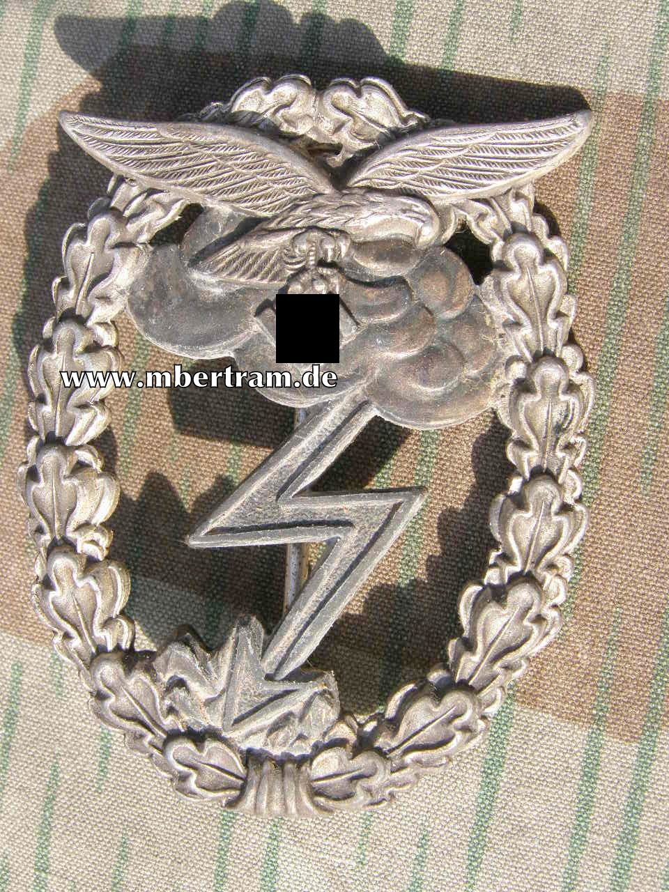 Erdkampfabzeichen der Luftwaffe, Feinzink, Osang Dresden.