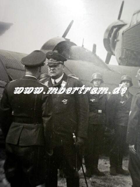 4 Fotos von Generalfeldmarschall der Luftwaffe Sperrle