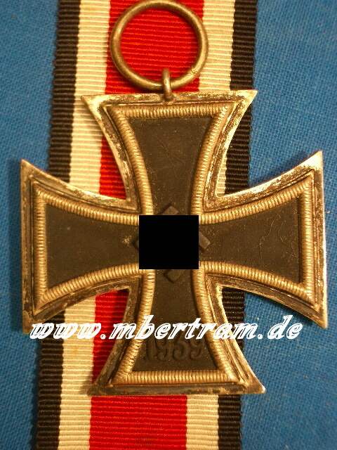 Eisernes Kreuz 2. Klasse 1939 m. Band . 65- Klein und Quetzer