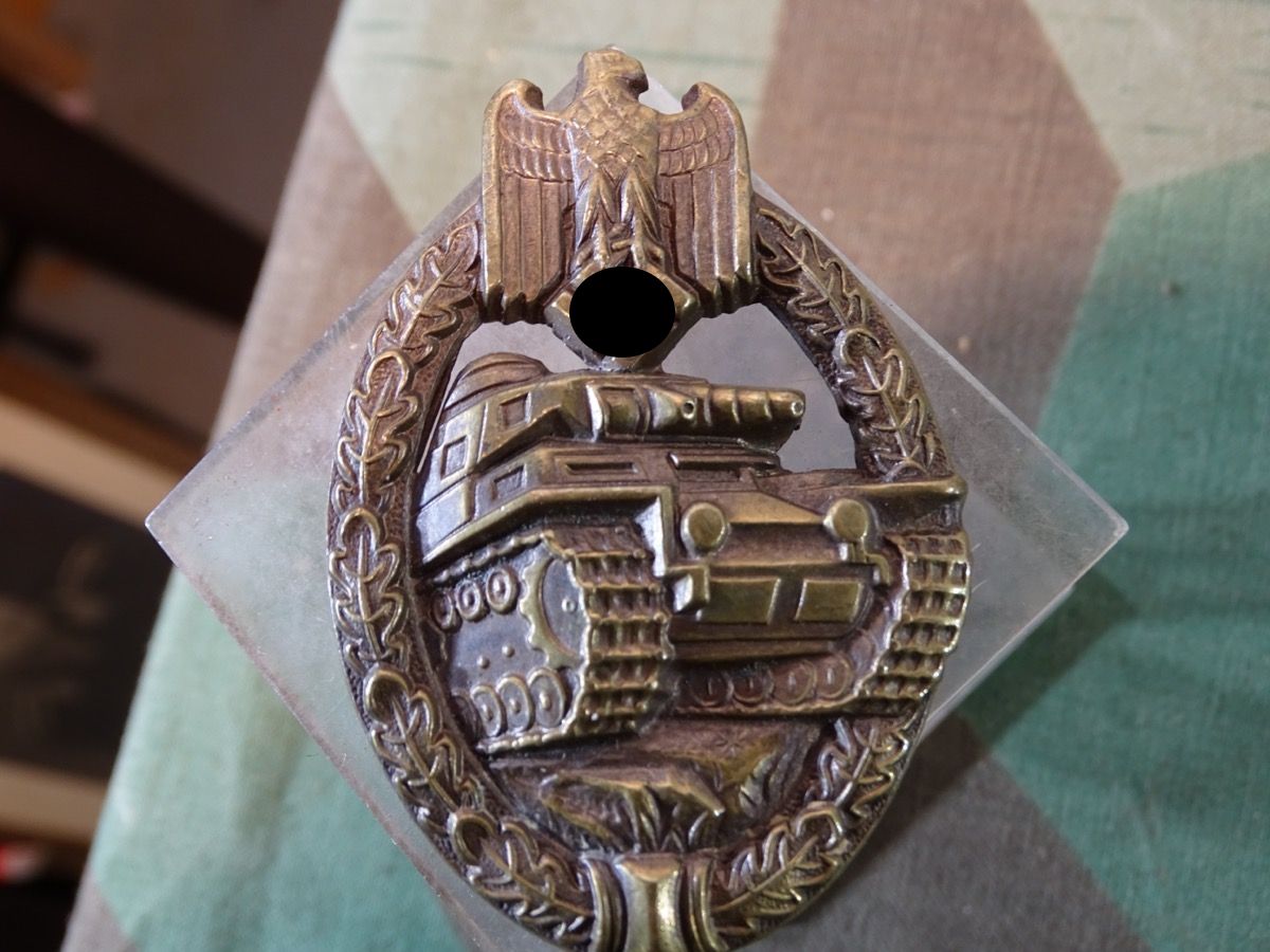 Panzerkampfabzeichen in Bronze Buntmetall, hohl geprägt, Top Zustand