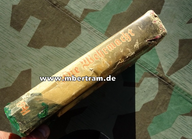 15376-2 Die Wehrmacht 1941, " Um die Freiheit Europas " mit buntem Schutzeinband