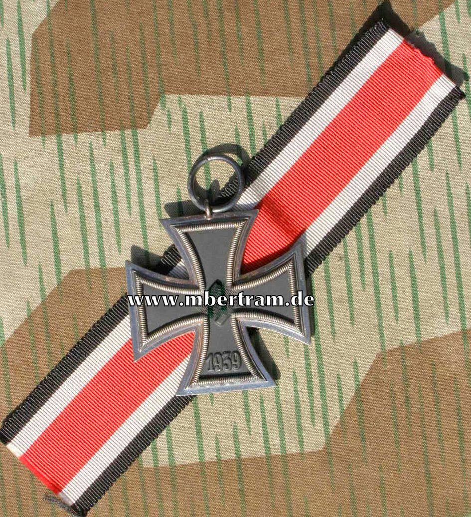 EISERNES KREUZ 1939 2. KLASSE AM BAND o. HERSTELLER