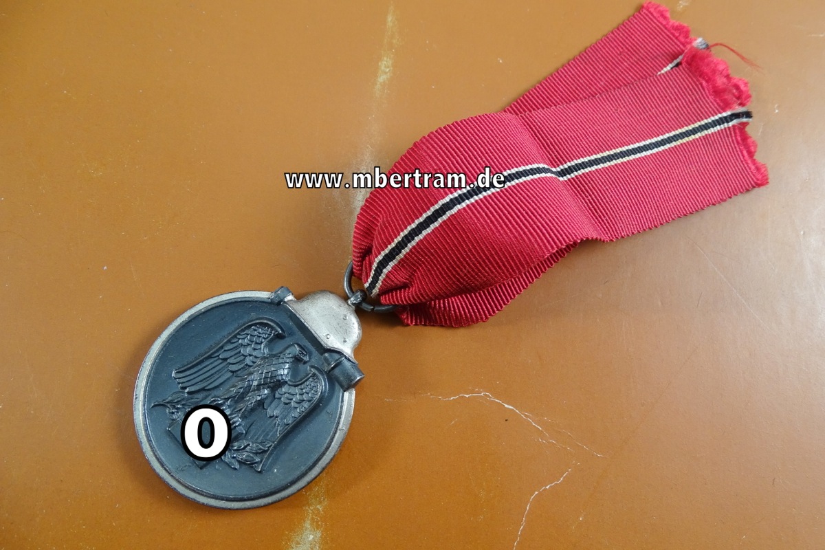 MEDAILLE WINTERSCHLACHT IM OSTEN 1941/42, MIT HERSTELLER: "77", TOP Erhaltung