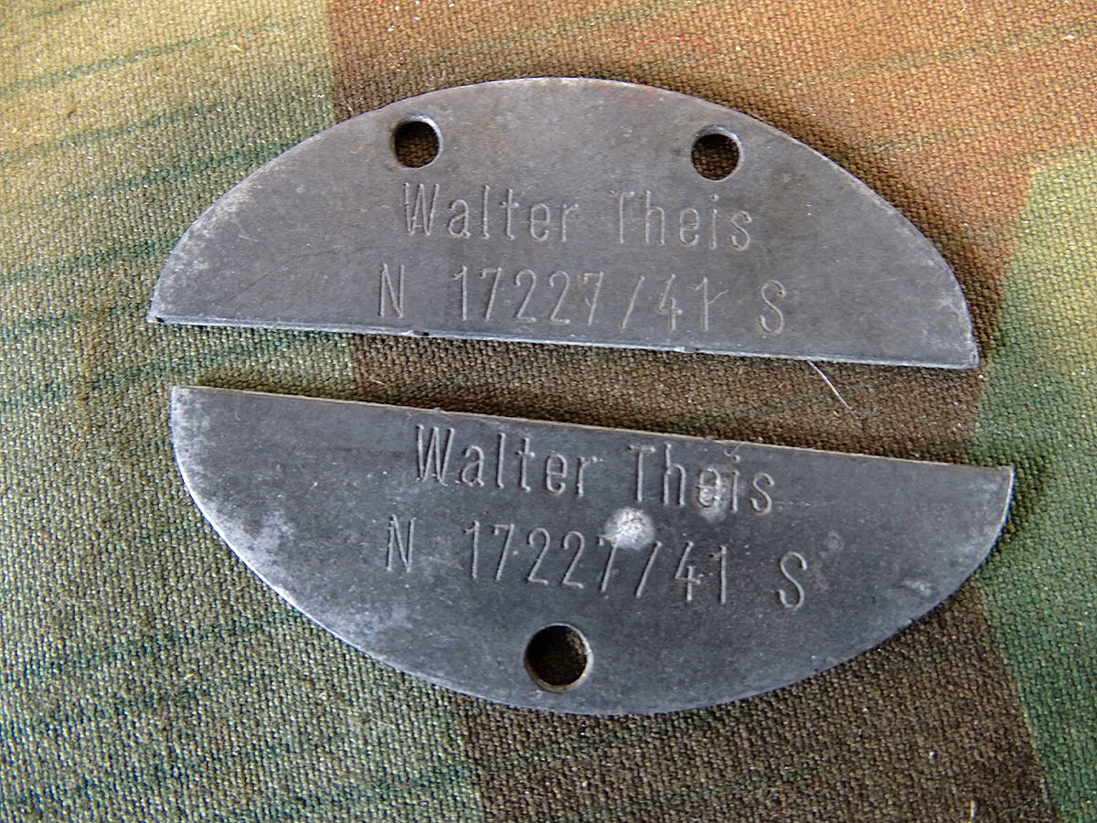 Erkennungsmarke Kriegsmarine:  Walter T. 17227/ 41 S