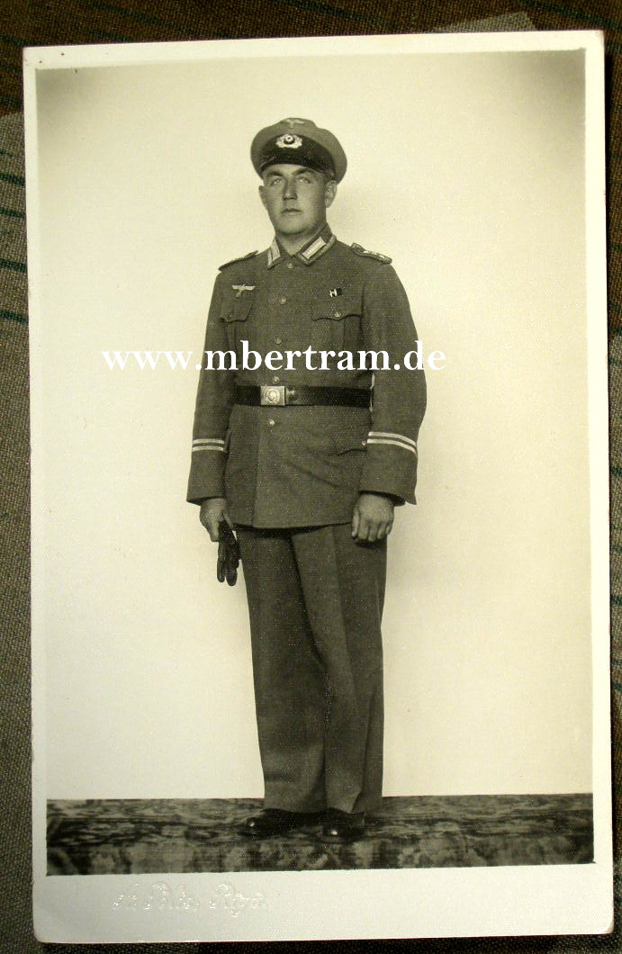 Portraitfoto Kriegsmarine Unteroffizier ( Spieß), feldgrau...