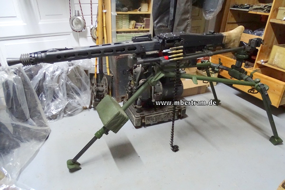 Feldlafette MG 42/ MG 53/ MG1, ohne Optik, sehr dekorativ