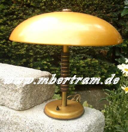 Schreibtischlampe für Kommandantur. code sbf, 1944