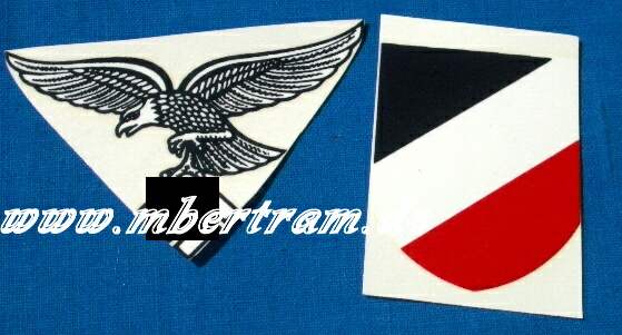 Paar Luftwaffe Helmwappen,1. Form, hauchdünn