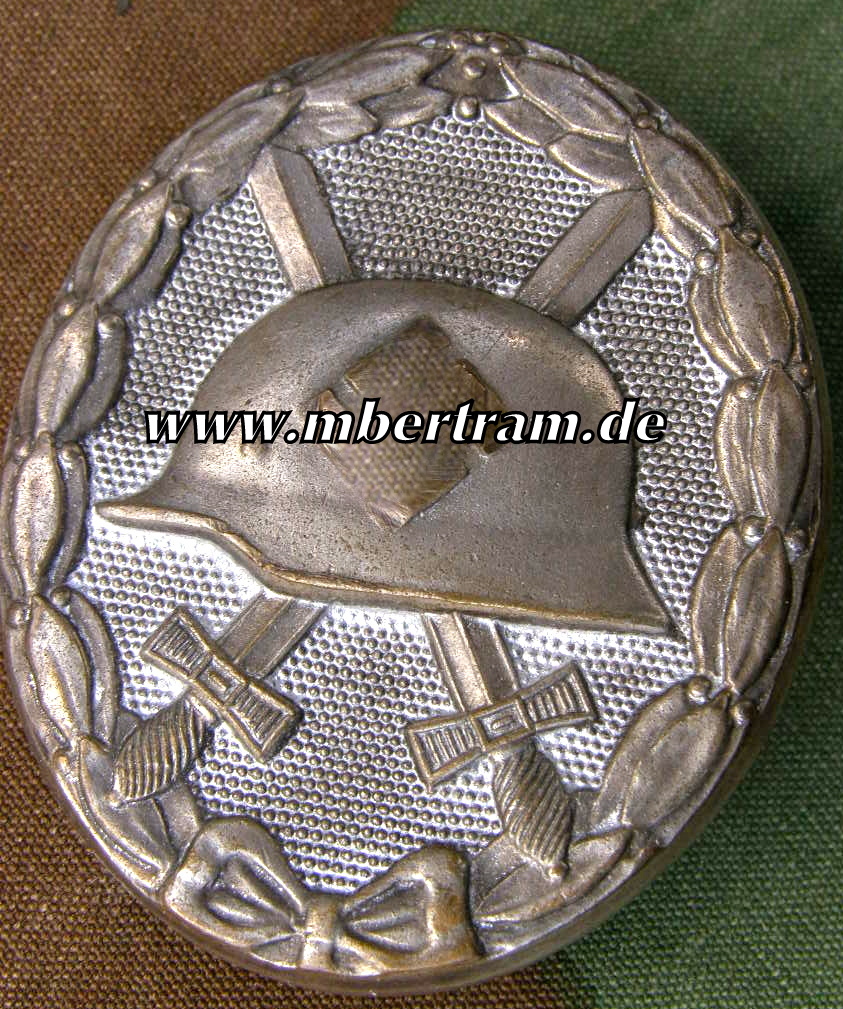 Verwundeten Abzeichen in Silber. Buntmetall. Hst:"13"