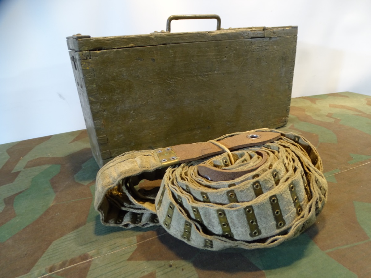 Holz Patronenkasten / Gurtkasten  MG Schwarzlose mit Gurt,  1. Weltkrieg