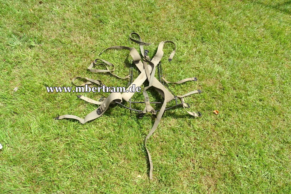 Lasten Rücken Tragegestell 43 Wehrmacht. "bvk 1944"