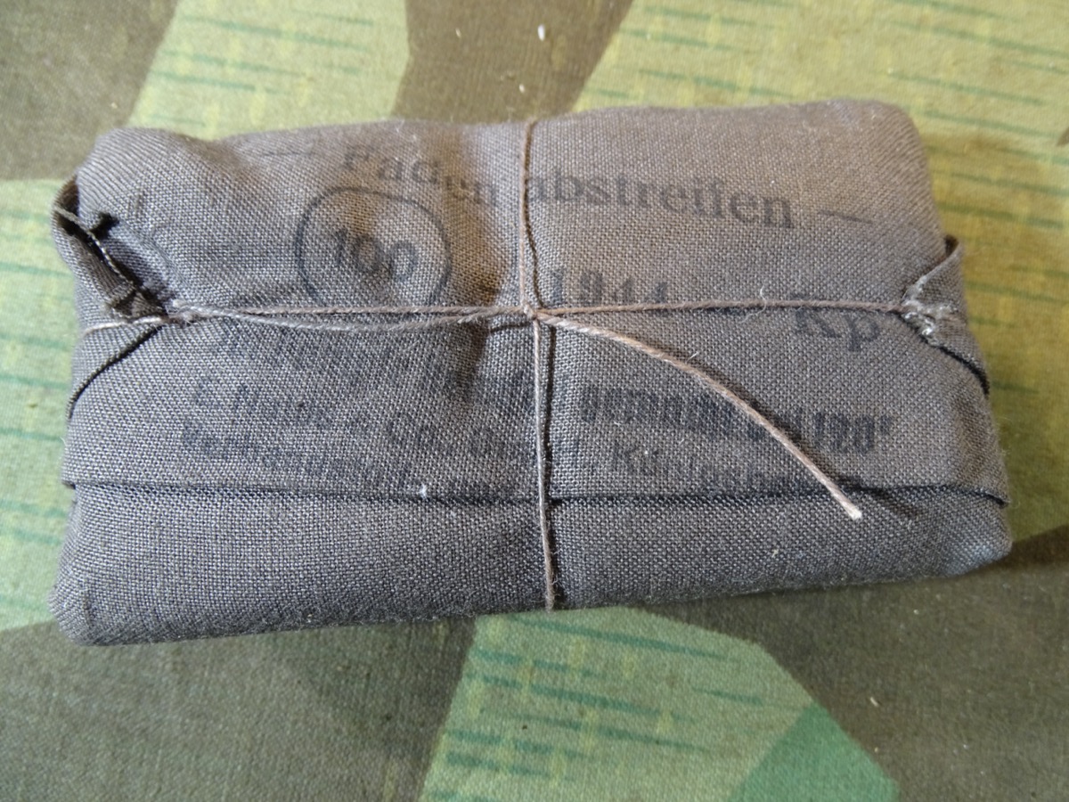 Großes Wehrmachts Verbandpäckchen, 1944, E.Nolde & Co Königsberg / Preussen