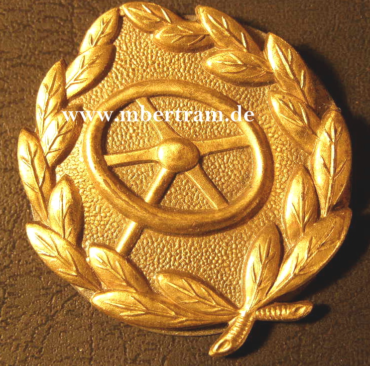 Kraftfahrbewührungsabzeichen in Gold, Eisenblech