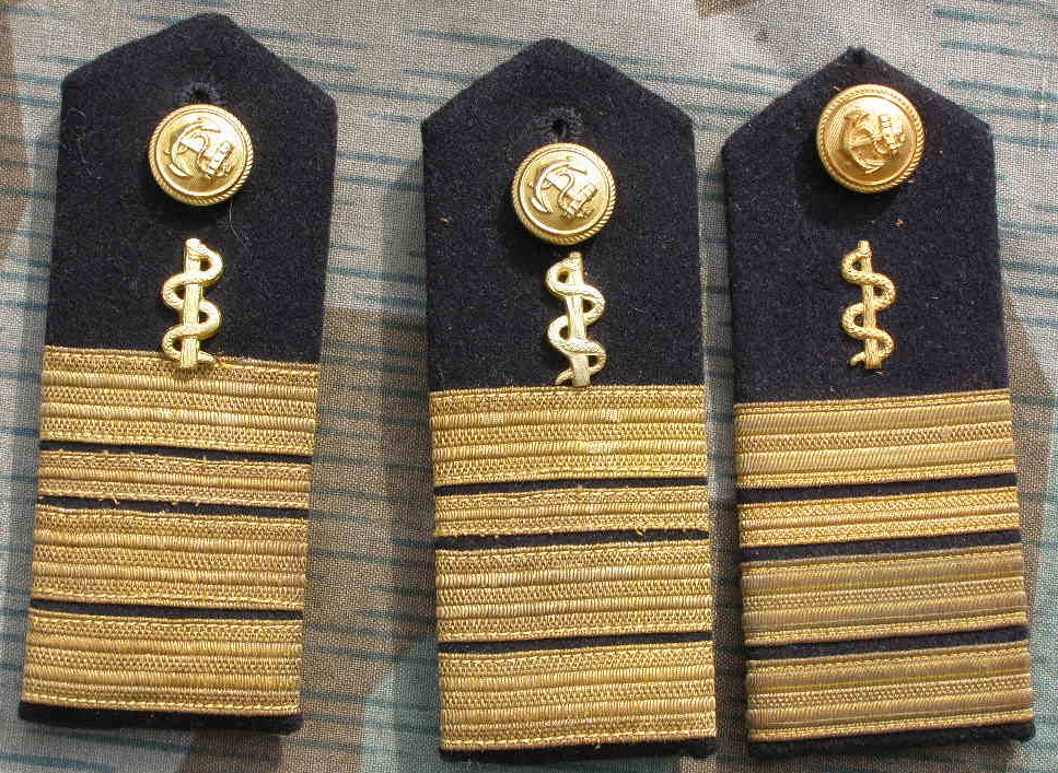 3 Schulterklappen, Bundesmarine Flotillenarzt