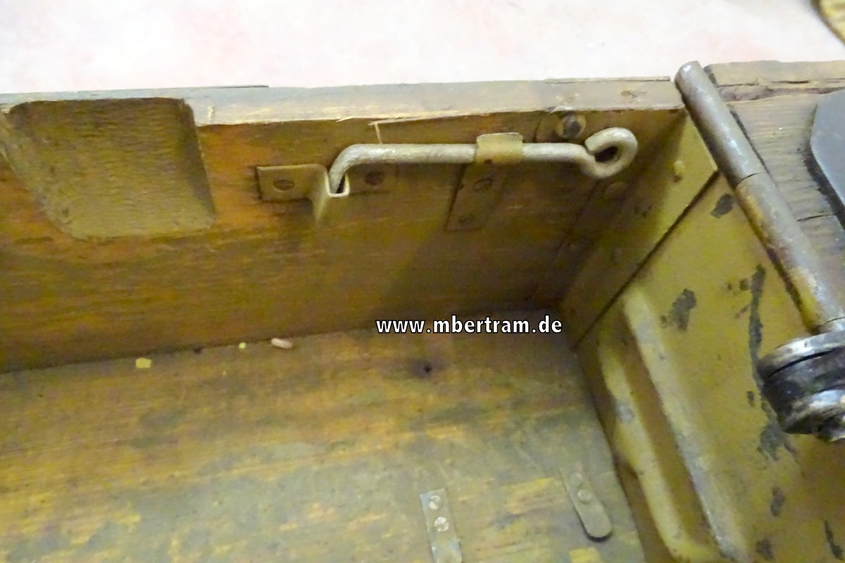 13015-11 Deko MG Schwarzlose 07/12, 1. Weltkrieg mit Lader und 2 Gurtkästen, Selten !