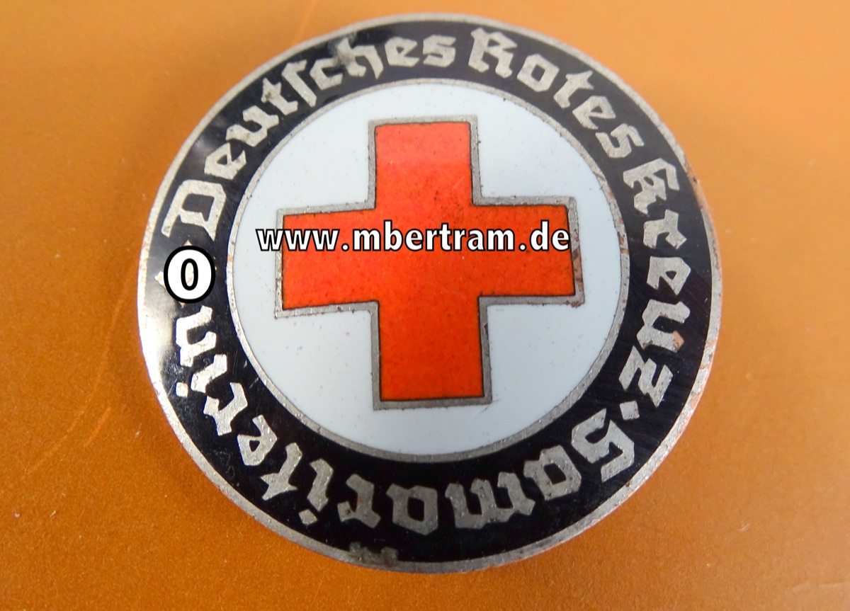 Deutsches Rotes Kreuz ( DRK ) , Brosche für " Samariterin ", emailliert