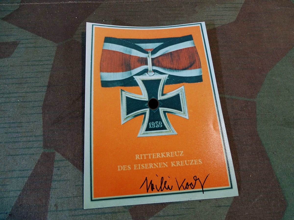 Ritterkreuzträger Unterschriften Postkarte mit OU von Willi Koch, Hauptmann Fallschirmjäger 