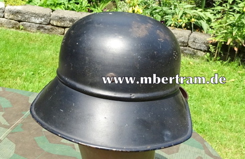 Luftschutzhelm, Gladiatorform m. Originalwappen