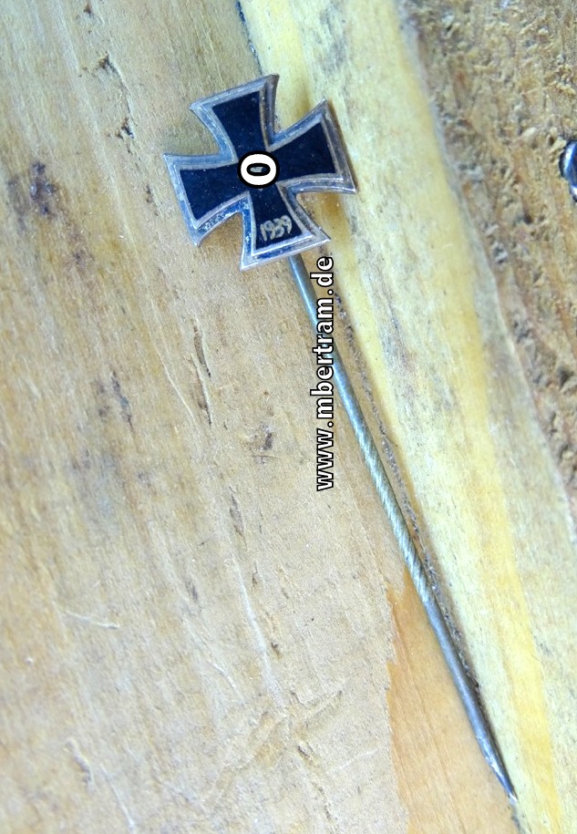 Eisernes Kreuz 1939,  2. Klasse - Miniatur,  9 mm