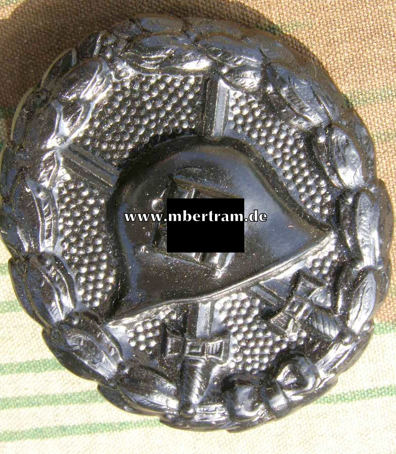 Verwundetenabzeichen Legion Condor Schwarz , Buntmetall
