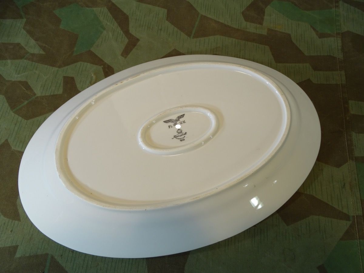 Luftwaffen Porzellan Fleischplatte/ Servierplatte: "Luftwaffen Hoheitsadler / HK, FL.U.V. Koenigszelt 1939"