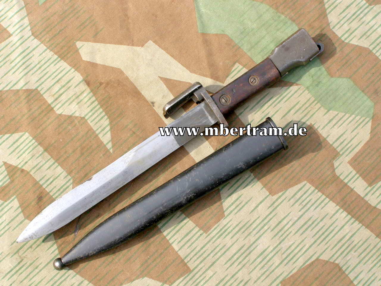 Belgien, Bajonett M 1953 für das FN FAL Sturmgewehr.