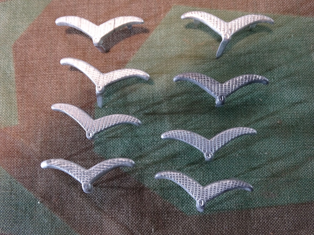 8 Kragenspiegel Schwingen Luftwaffe, in gleicher Optik, bis zum Rang Oberfeldwebel