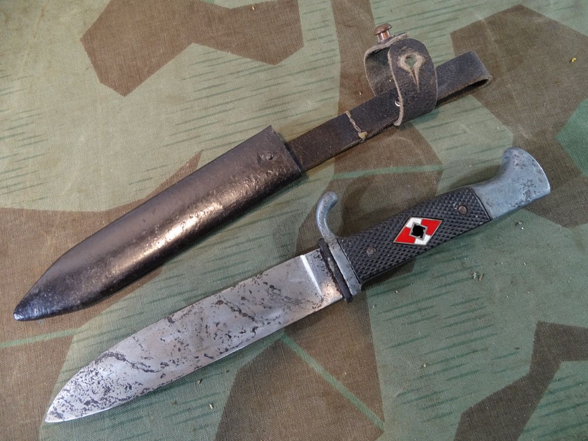 HJ Dolch / Fahrtenmesser, stark gealtert, gereinigt HJ Dolch / Fahrtenmesser, stark gealtert, gereinigt