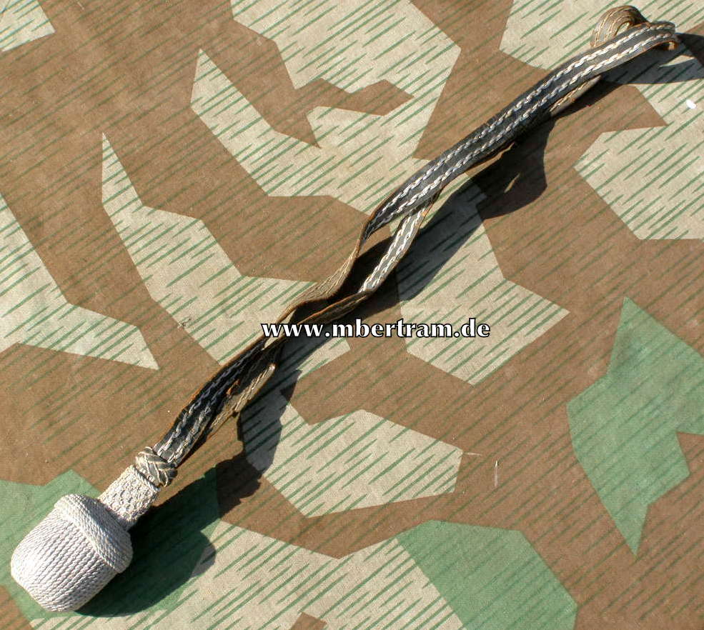 Wehrmacht Heer (WH) Offiziersportepee