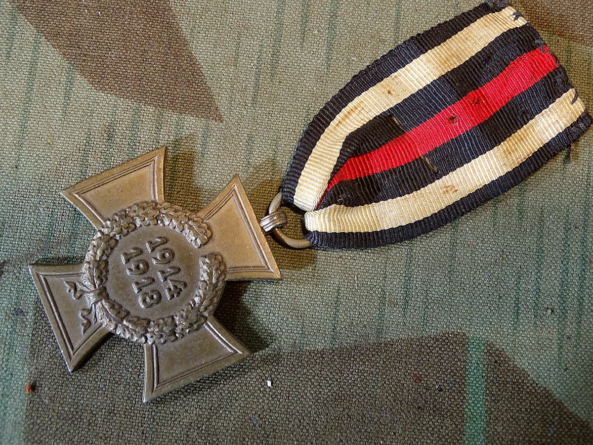 Ehrenkreuz für Kriegsteilnehmer 1914/ 1918  Hersteller CW-Carl Wild Hamburg