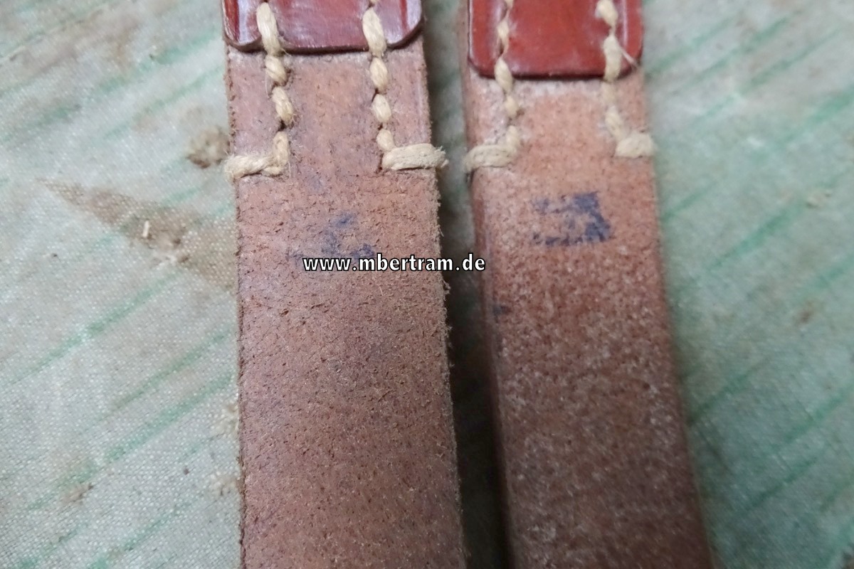 2x Wehrmacht Beriemung / Packriemen  / Schnallriemen ca. 31cm, 1941