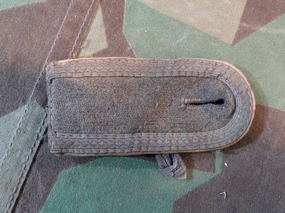 Späte Einzel Schulterklappe, Mannschaft Wehrmacht, Infanterie, zum aufschlaufen