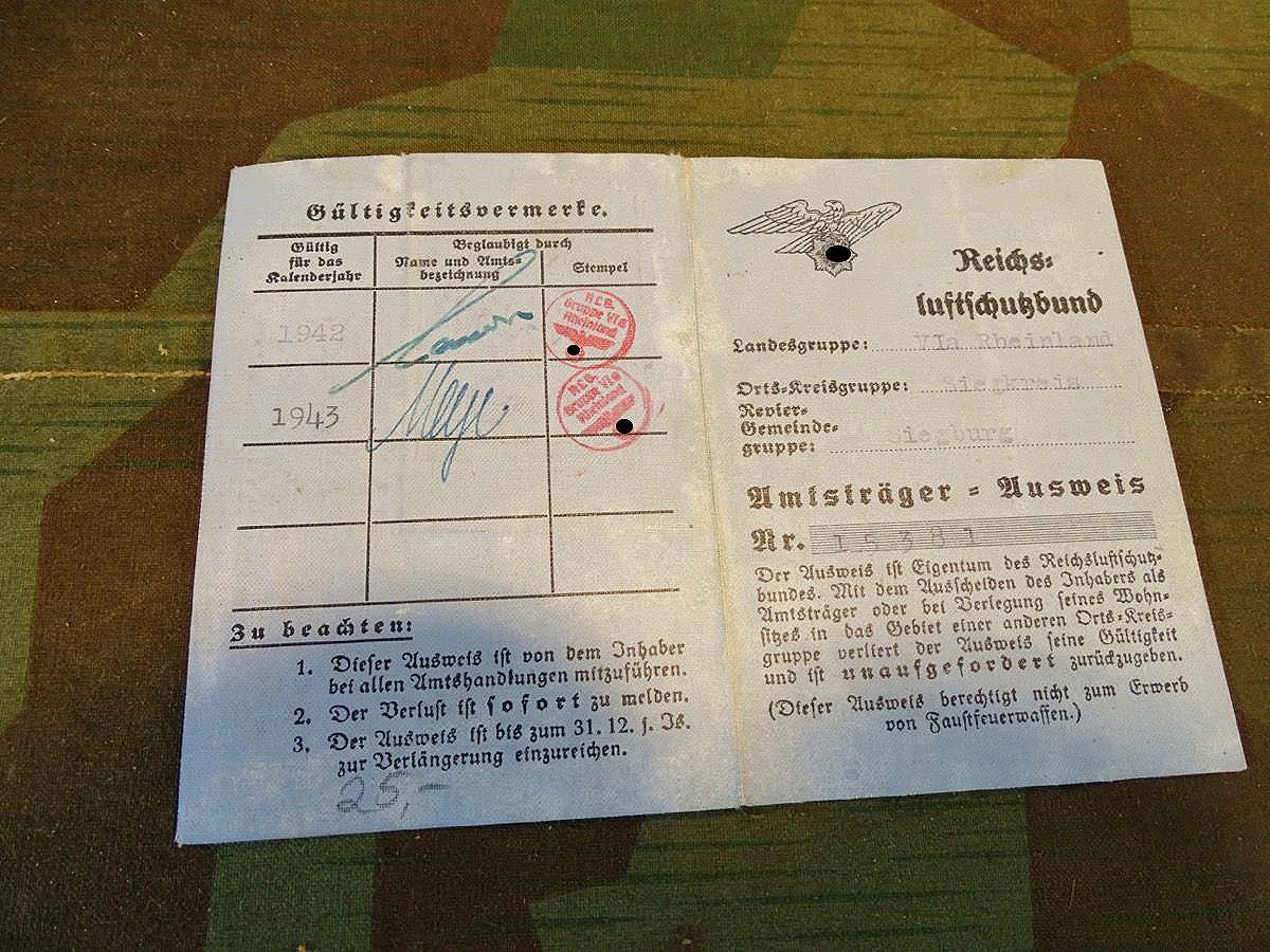 Amtsträger Ausweis Blockhelfer Reichs Luftschutz Bund 1943, Siegburg /Rheinland