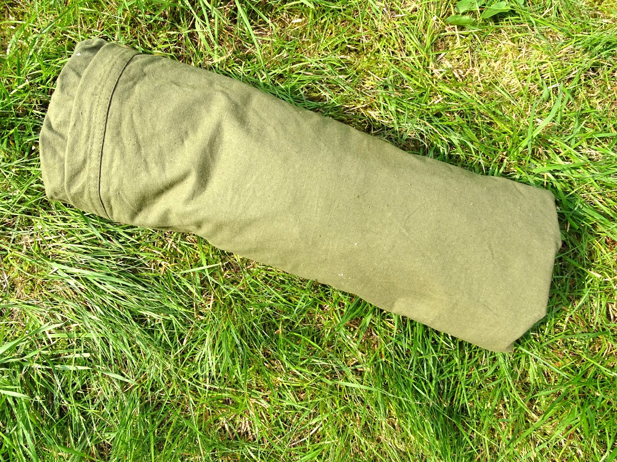 Zeltbahn olive, einfarbig, frühe Bundeswehr ? Ungestempelt, guter Zustand (15)
