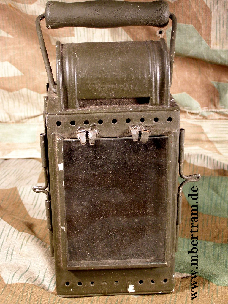 Signal Handlaterne 40er Jahre, f. Wehrmacht. Feldgrau