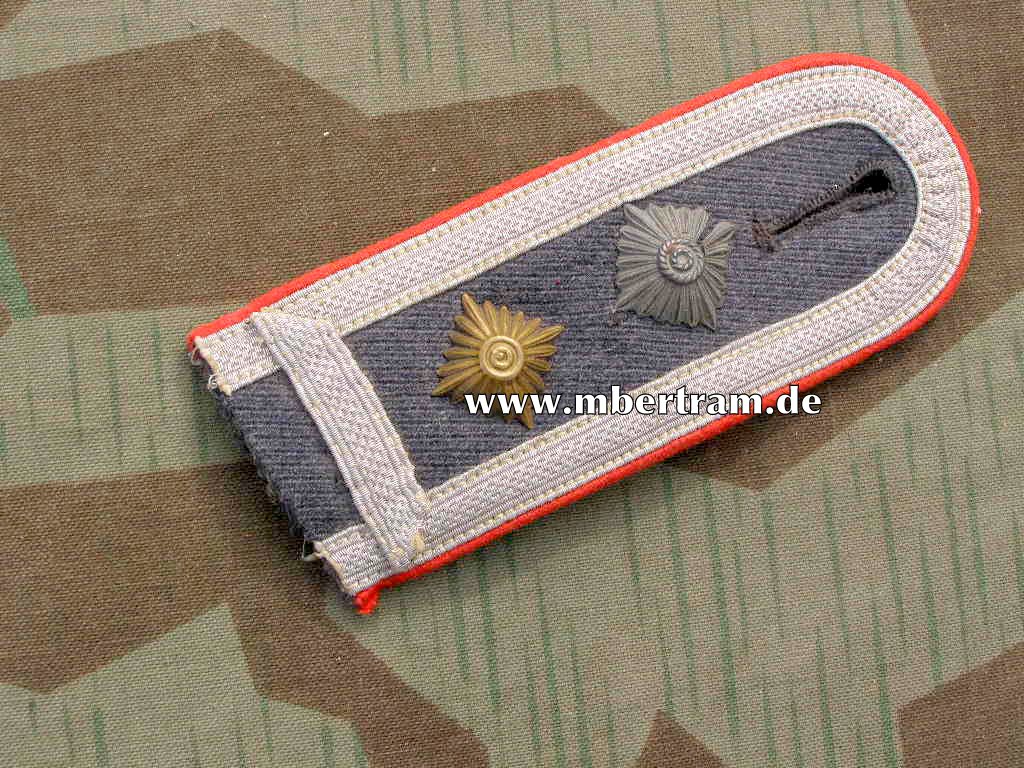 Luftwaffe: Schulterklappe Oberfeldwebel der Flakartillerie