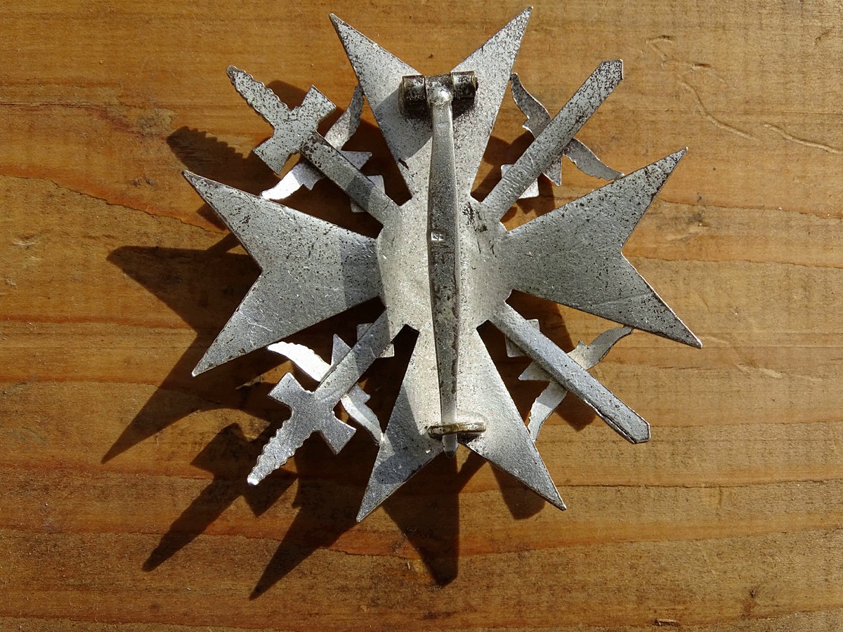 Spanienkreuz in silber mit Schwertern, Buntmetall, versilbert, Hst. 4 -Steinauer, Weitze Rechnung u.- Expertise Spanienkreuz in silber mit Schwertern, Buntmetall, versilbert, Hst. 4 -Steinauer, Weitze Rechnung u.- Expertise