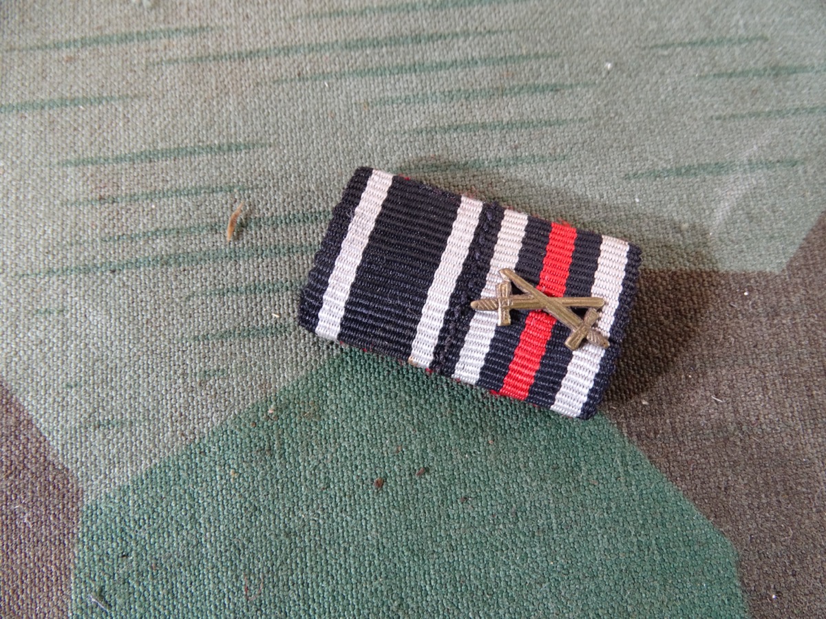 2er Badspange / Bandschnalle für Eisernes Kreuz 2 Klasse 1914 und Ehrenkreuz für Frontkämpfer Zustand 1