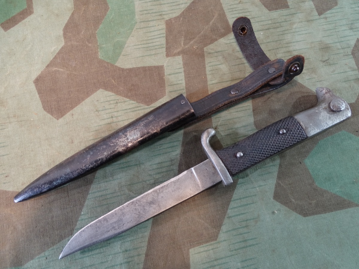 Offiziers/ Unteroffiziers  Grabendolch 1. Weltkrieg , WKC, Variante mit schwerem Griff, angedeuteter Aufpflanzung Offiziers/ Unteroffiziers  Grabendolch 1. Weltkrieg , WKC, Variante mit schwerem Griff, angedeuteter Aufpflanzung