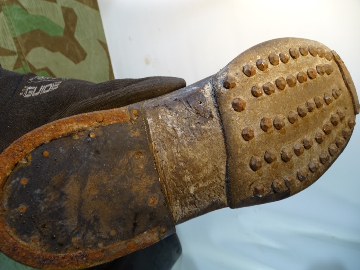 Genagelte Knobelbecher / Marschstiefel für Unteroffiziere und Manschaften der Wehrmacht. Genagelte Knobelbecher / Marschstiefel für Unteroffiziere und Manschaften der Wehrmacht.