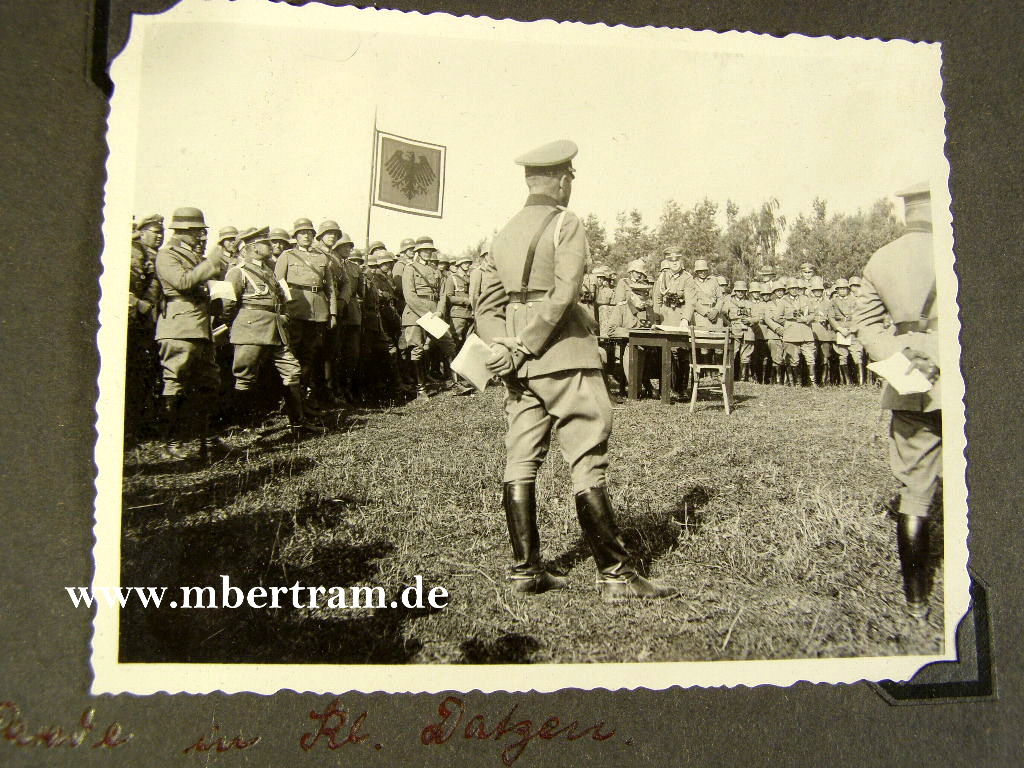 4 Fotos der Reichswehrzeit. Manöver des 13. Inf. Rgt. 2 mit Gen. Feldmasrchall v. Hindenburg