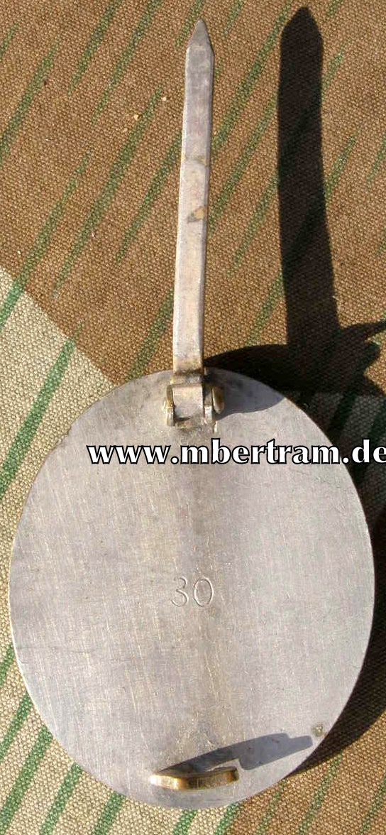 VERWUNDETEN ABZEICHEN 1939 BUNTMETALL IN SILBER HERSTELLER 30