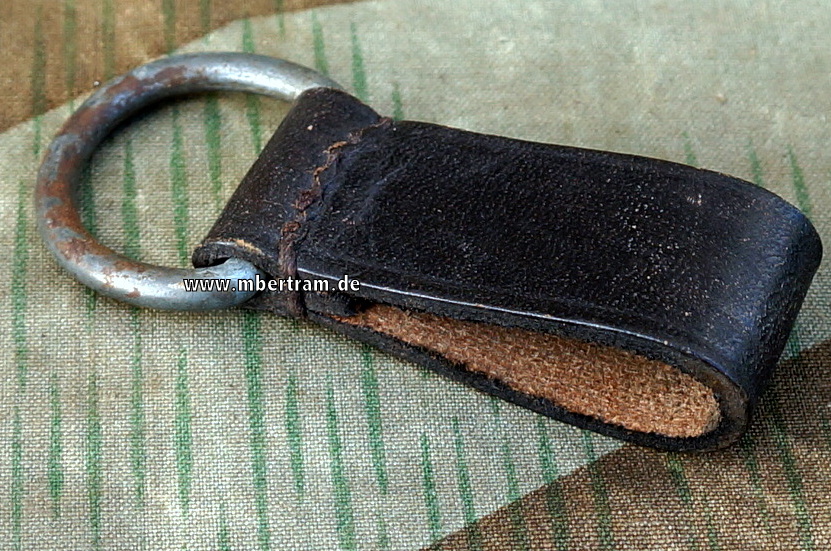 Wehrmacht Koppelschlaufe mit  D-Ring für Ausrüstung