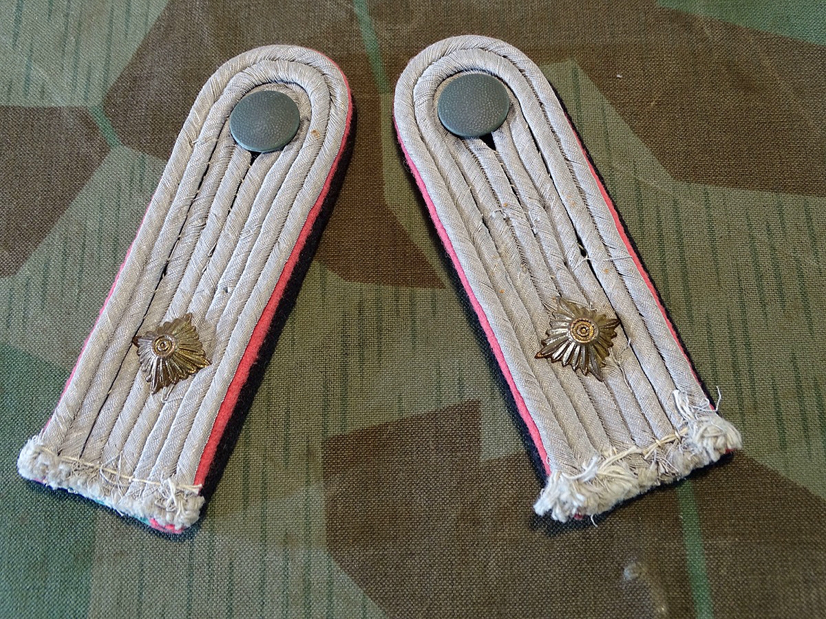 Paar Schulterklappen Waffen SS Panzertruppe Obersturmführer zum einnähen